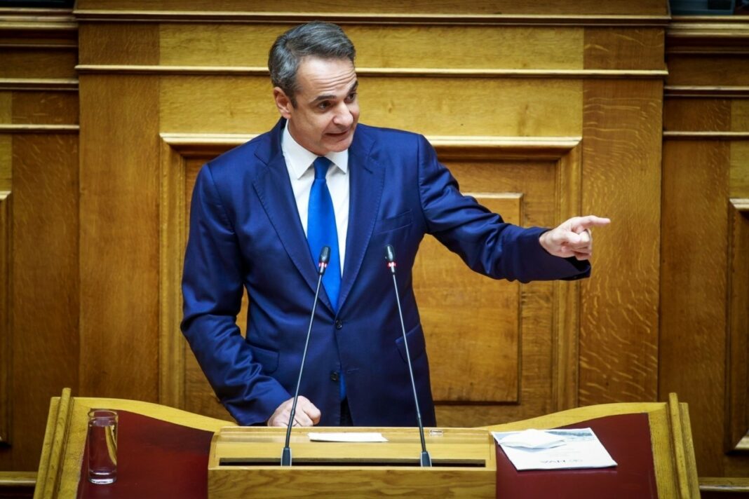 Η «Κοινή Γνώμη» και οι Αυτόκλητοι Εκφραστές της: Δημοκρατία ή Θεατρικό Σκηνικό;