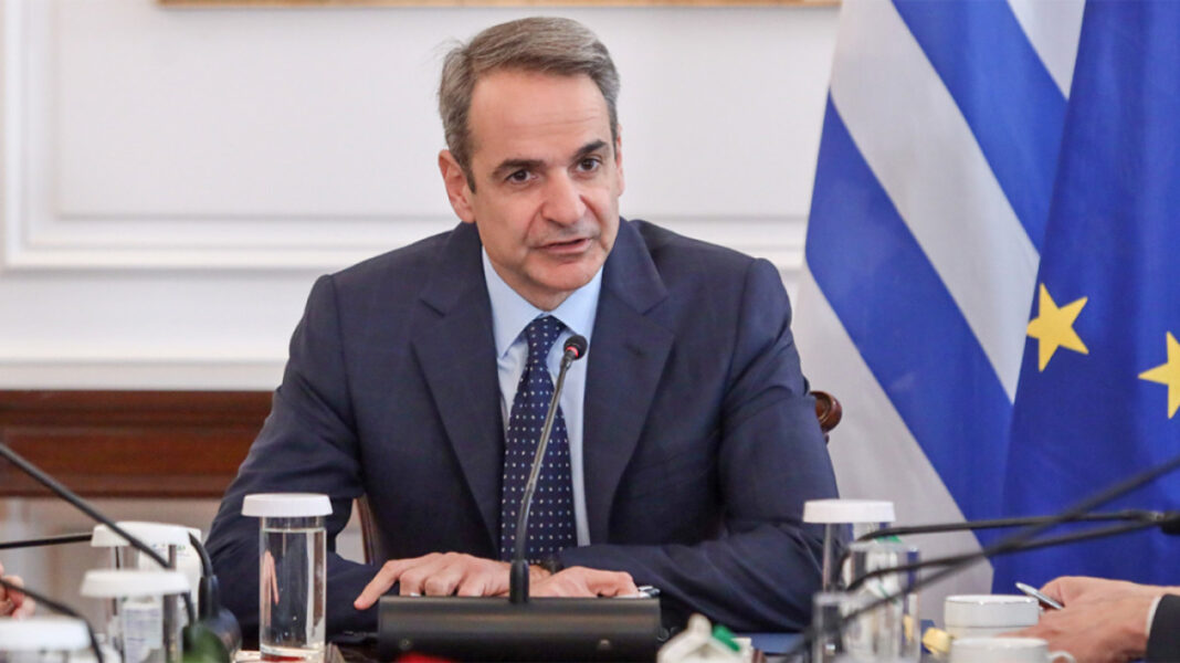 O Μητσοτάκης στον Στροβιλισμό της Ιστορίας: Ανάμεσα σε Τραμπ, Τεχνητή Νοημοσύνη και Θερμοπύλες